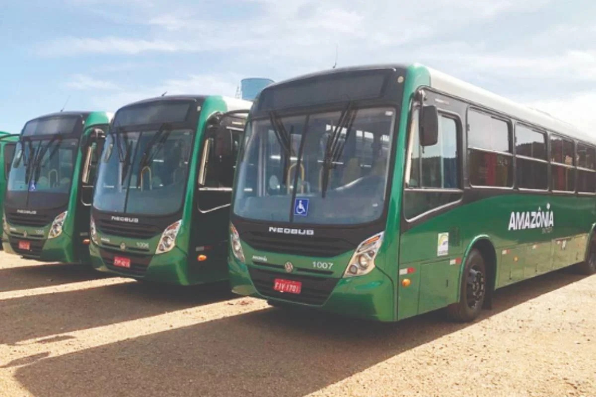 Rodoviários do Entorno do DF paralisam serviços por falta de pagamento