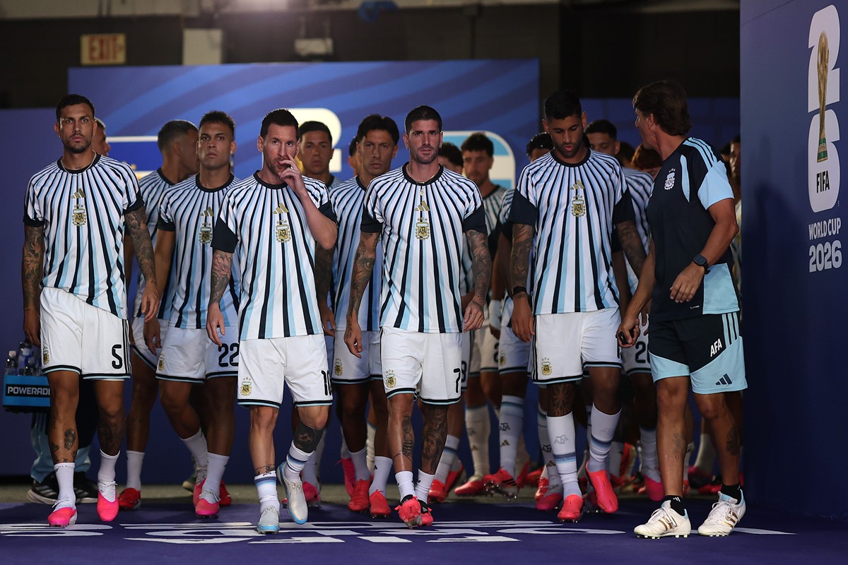 Chuvas torrenciais forçam cancelamento de treino da Argentina em Miami