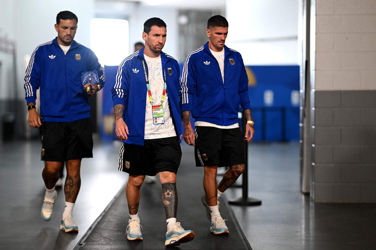 Com Messi de titular, Argentina está escalada contra a Inglaterra