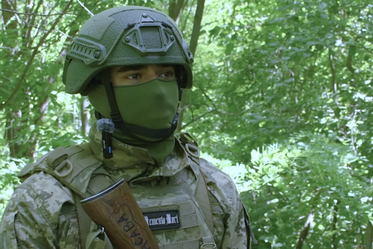 Soldado brasileiro dá depoimento na guerra da Ucrânia