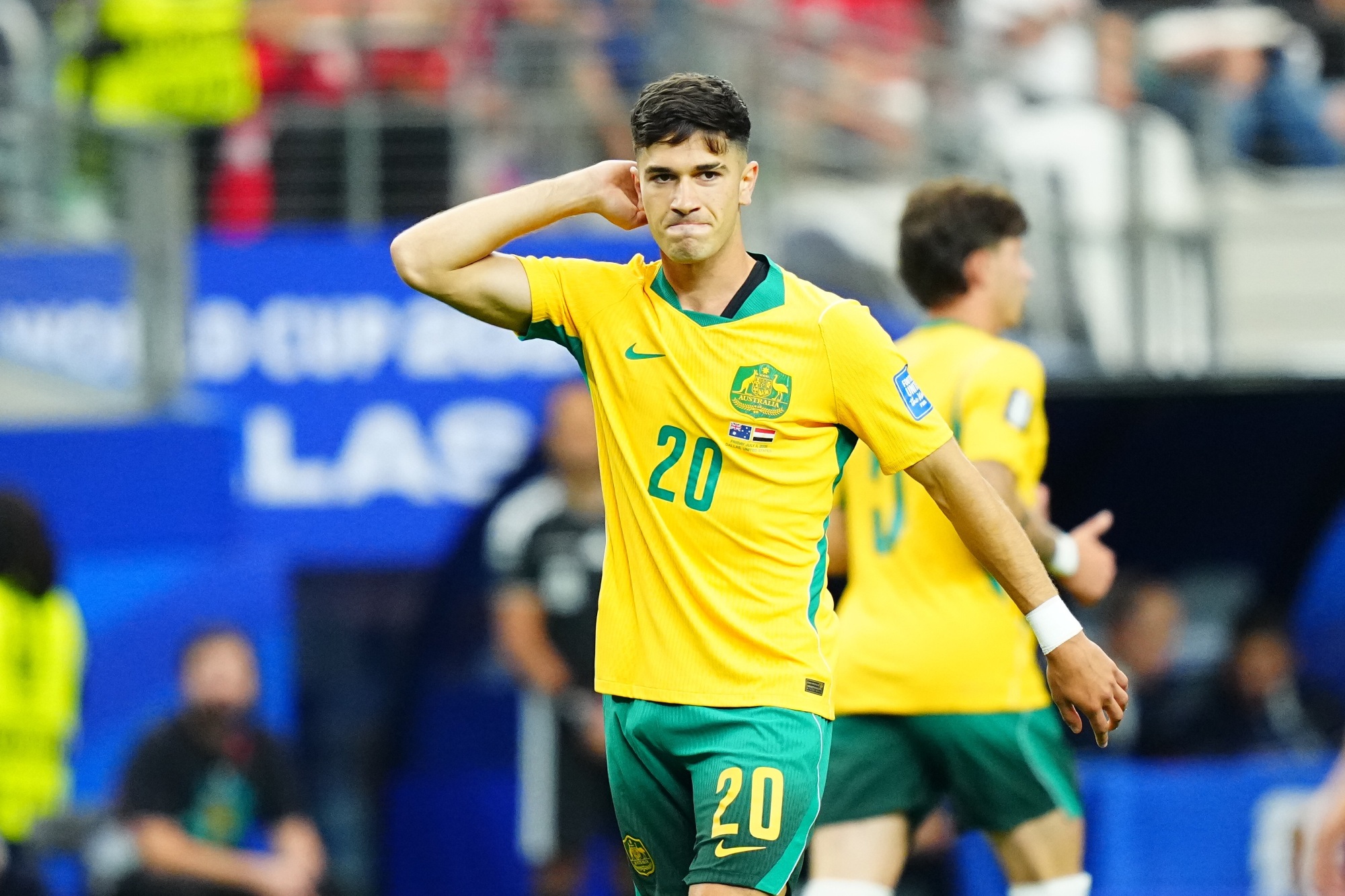 Volpato, meia da Austrália na Copa, testa positivo para uso de cocaína