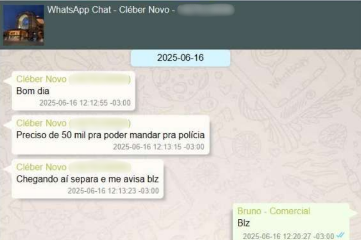 Imagem colorida de conversa entre operadores do PCC sobre suposto pagamento de propina a policiais - Metrópoles