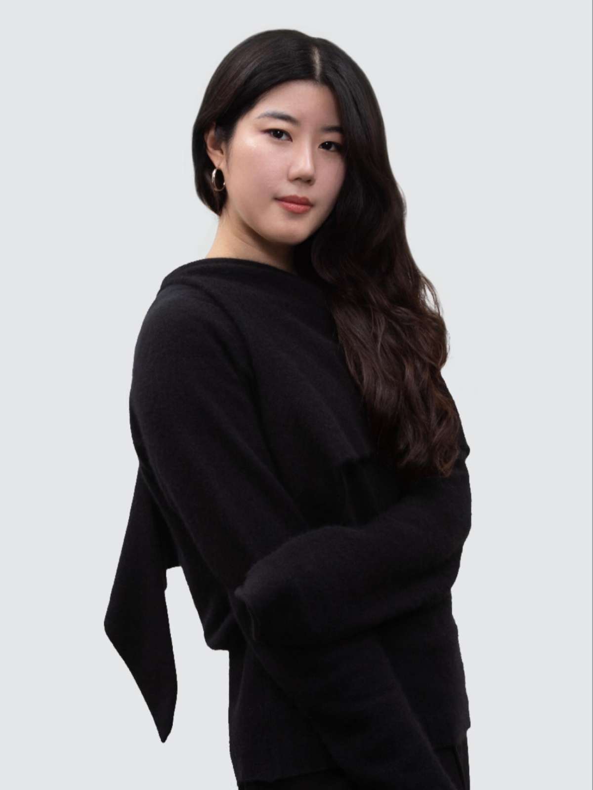 foto com cor. saltos irreverentes de designer chinesa viralizam - metrópoles