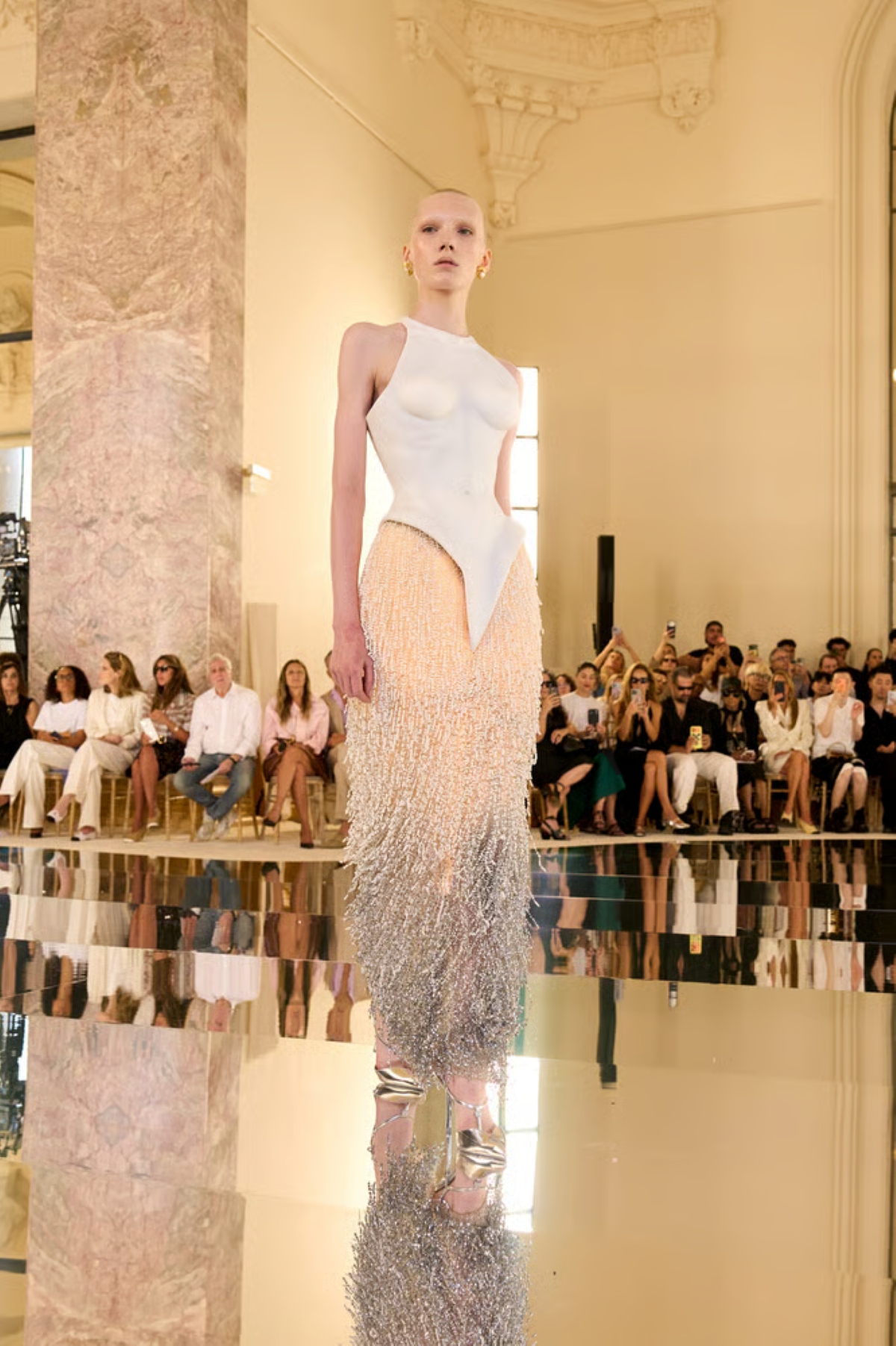 zendaya vestido schiaparelli - metrópoles
