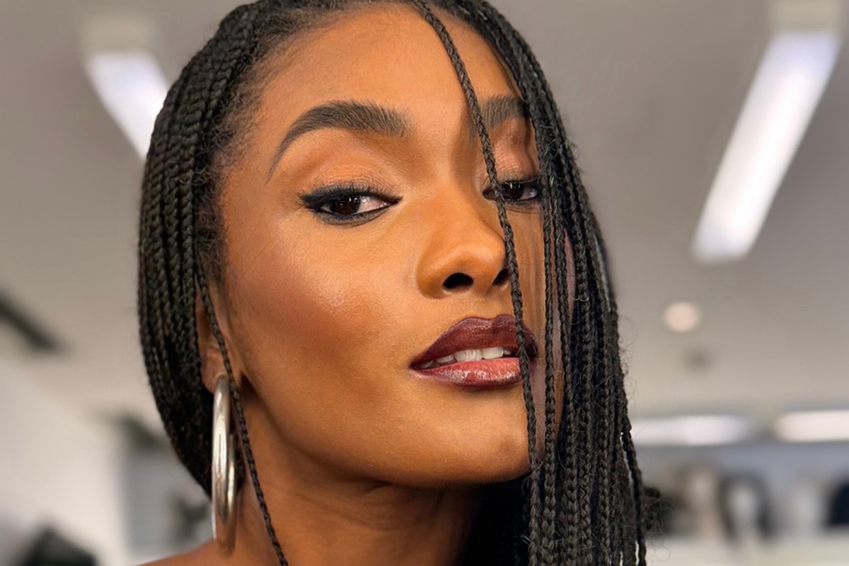 Imagem vinculada ao feed original: Após desabafo, Erika Januza agradece apoio: "Não fui a primeira"