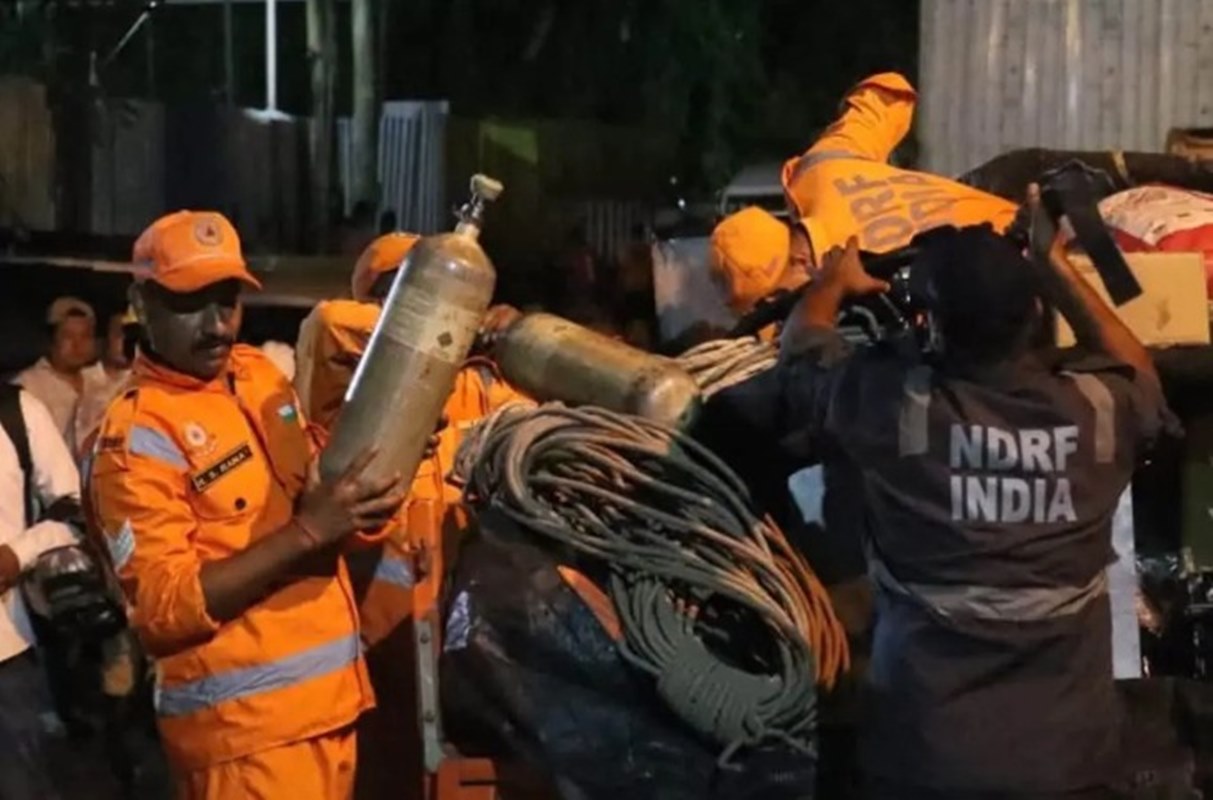 Explosão em túnel de hidrelétrica deixa 10 mortos na Índia