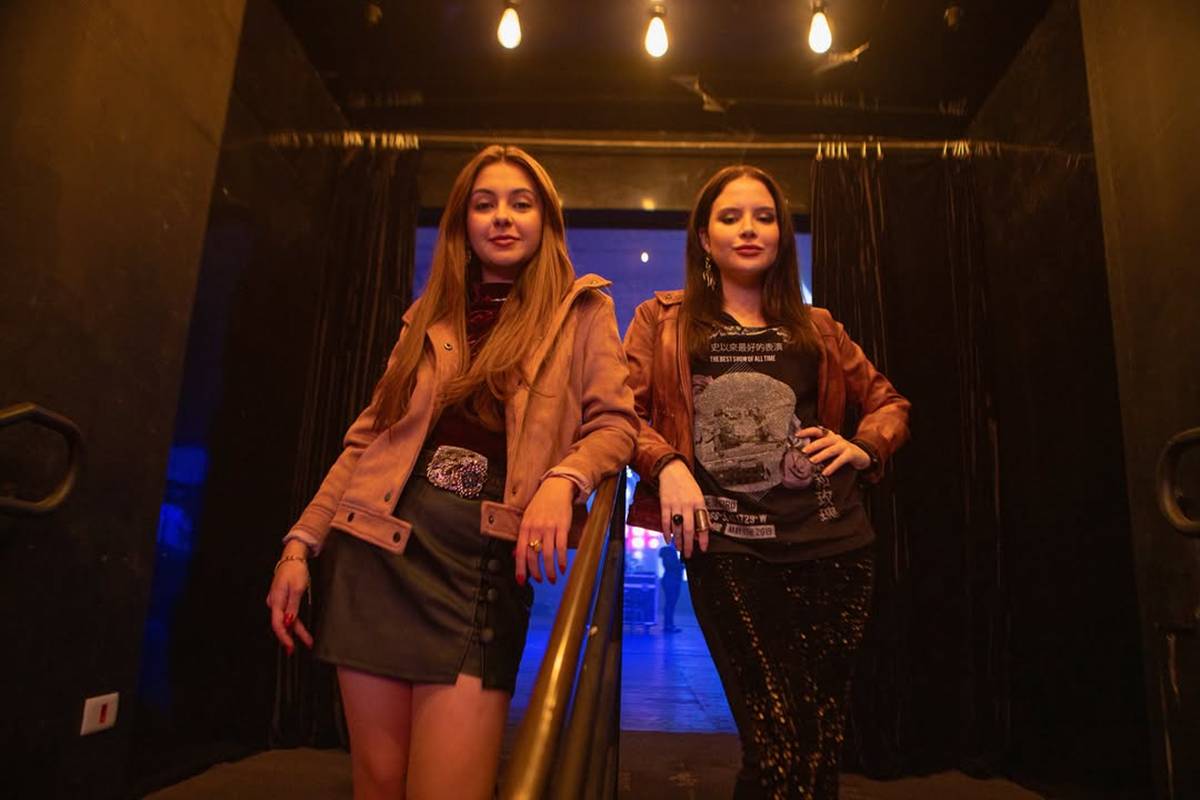 Klara Castanho vai interpretar a cantora Maiara em novo filme de Marília Mendonça. O longa também conta com Sophia Valverde como Maraisa