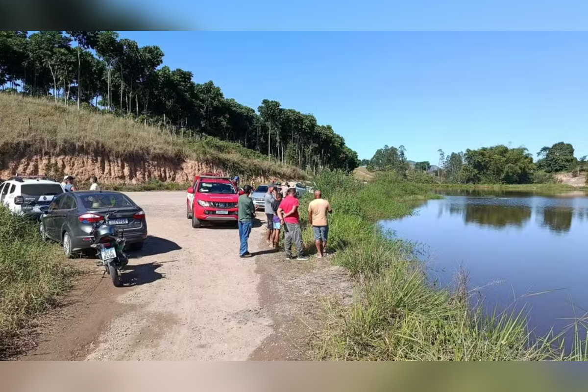 ES: motorista morre afogado ao buscar ajuda após carro cair em represa