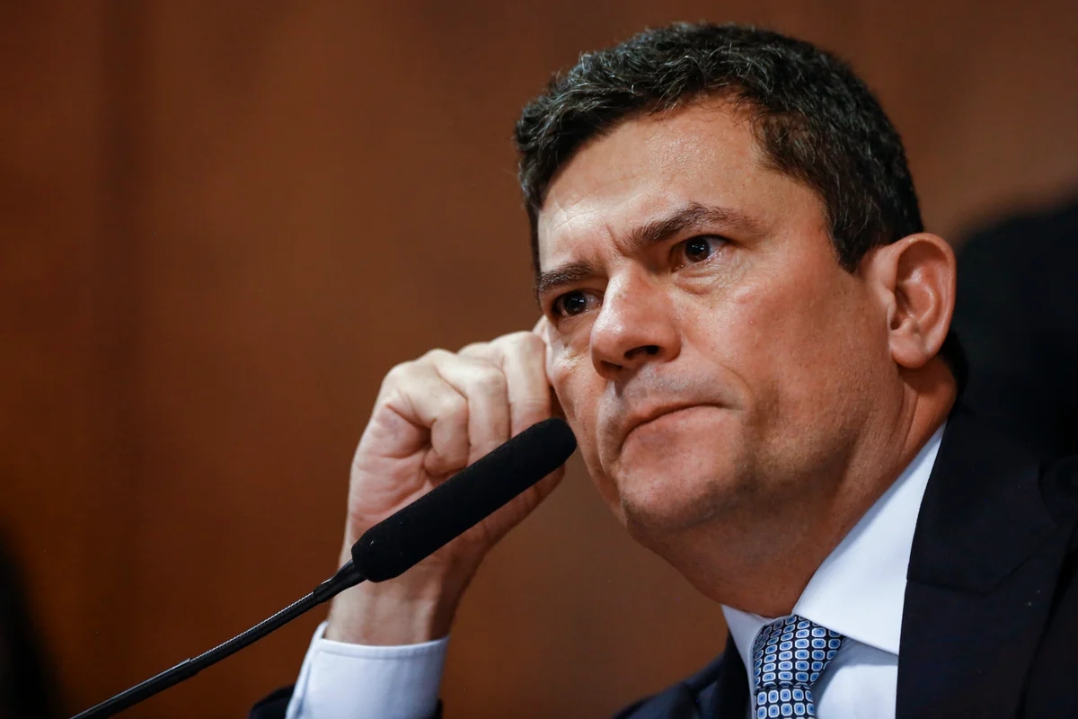 Ao disputar governo do PR, Moro declara 34% menos bens do que em 2022