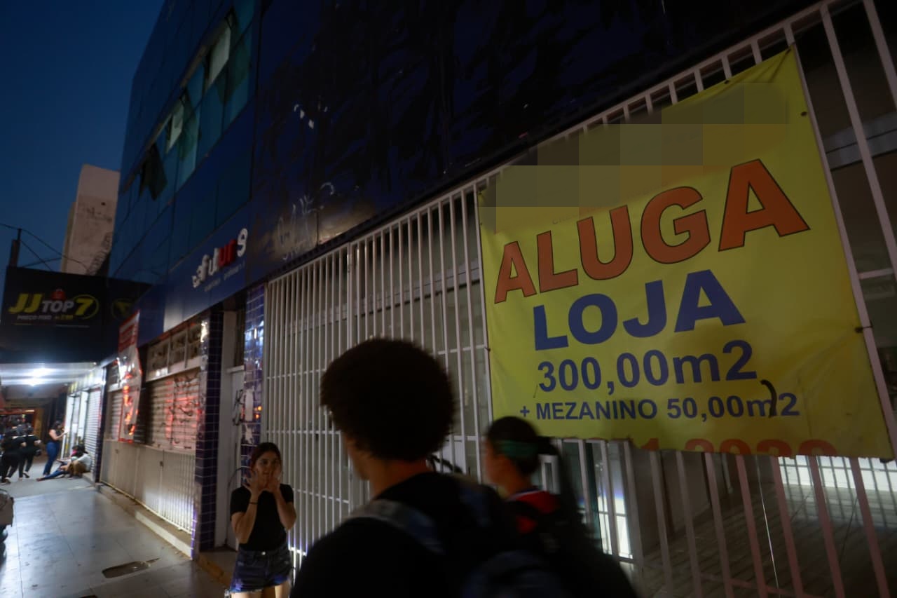 Taguatinga: veja problemas que o próximo governador terá de resolver 16 Comerciantes no centro de Taguatinga