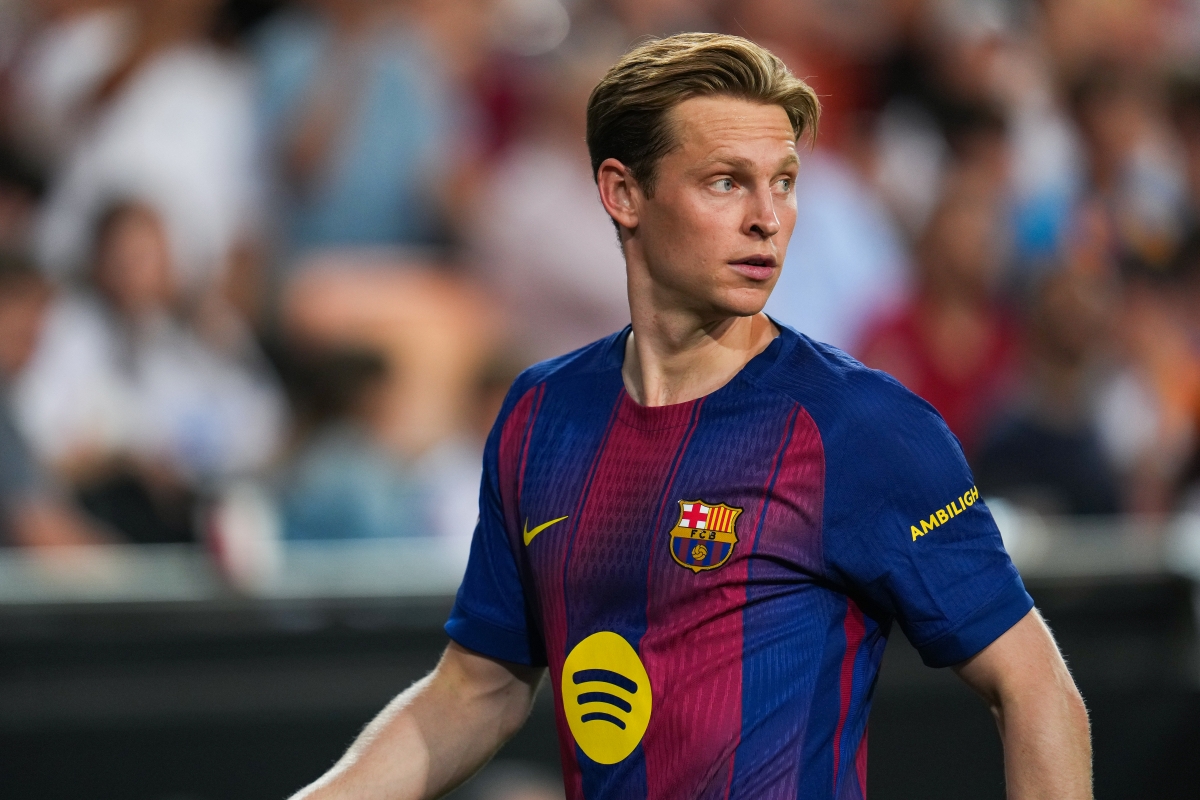 De Jong sofre lesão no joelho e não deve voltar a jogar em 2026