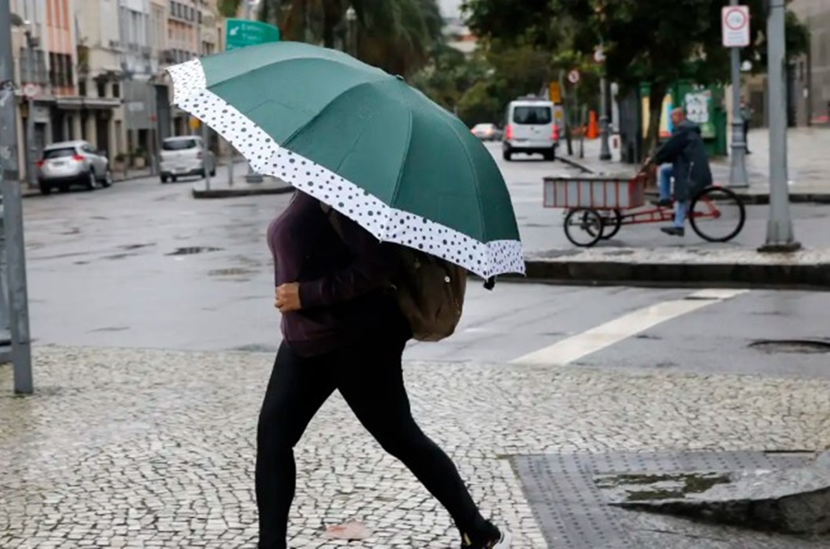 Massa de Ar Polar Intensifica Frio e Causa Geada no Sul do Brasil