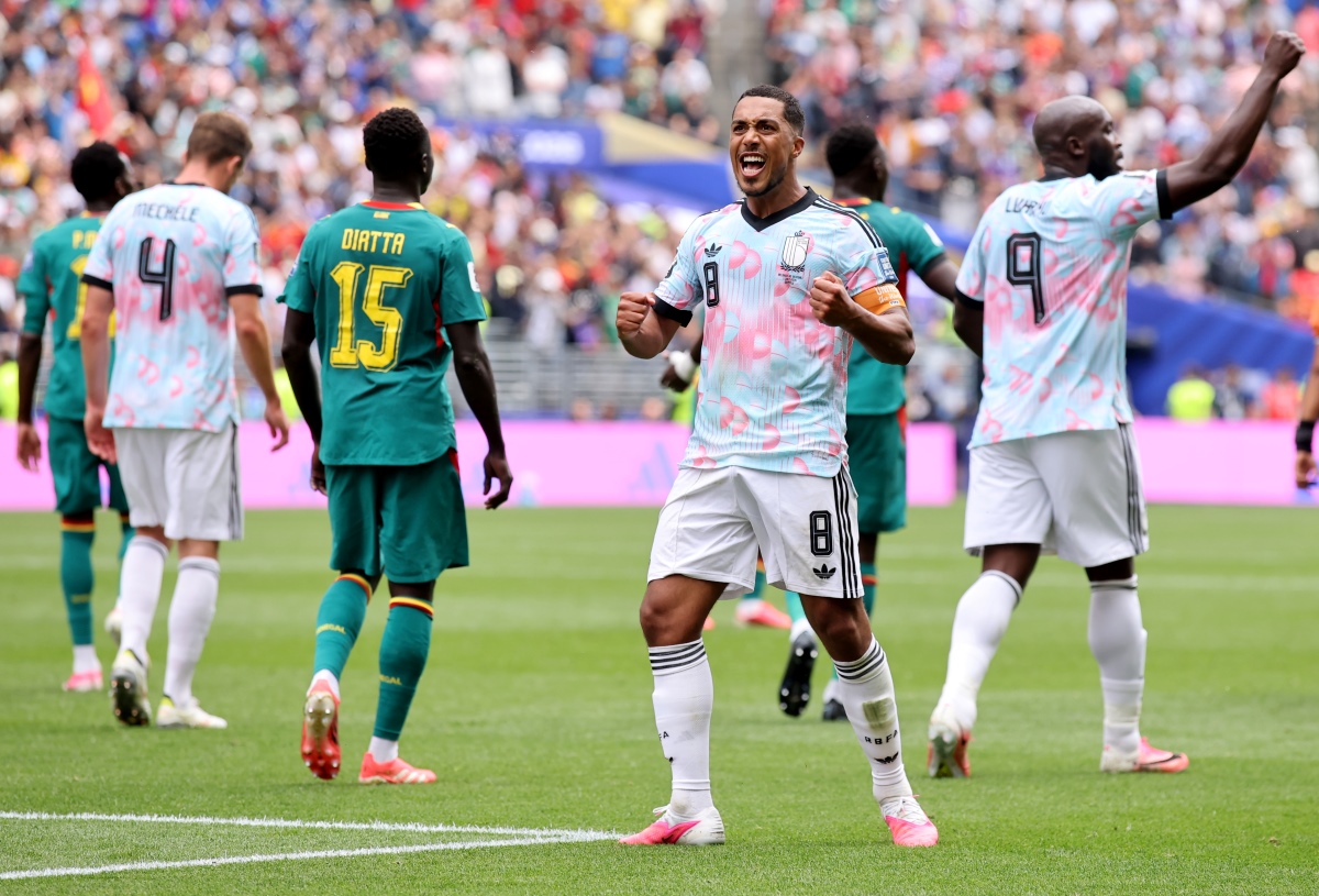Tielemans marca duas vezes e garante classificação da Bélgica na Copa do Mundo