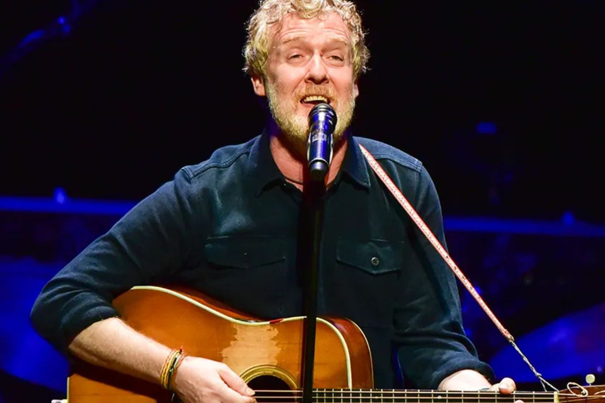 Glen Hansard, vencedor do Oscar em 2008, morre em acidente