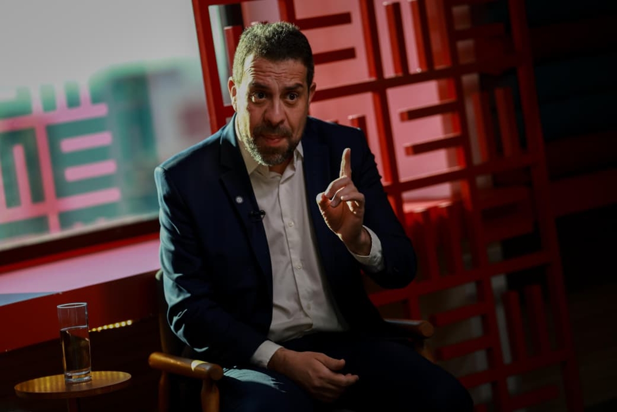 Boulos vê eleição de 2026 como 'Lula contra Trump'