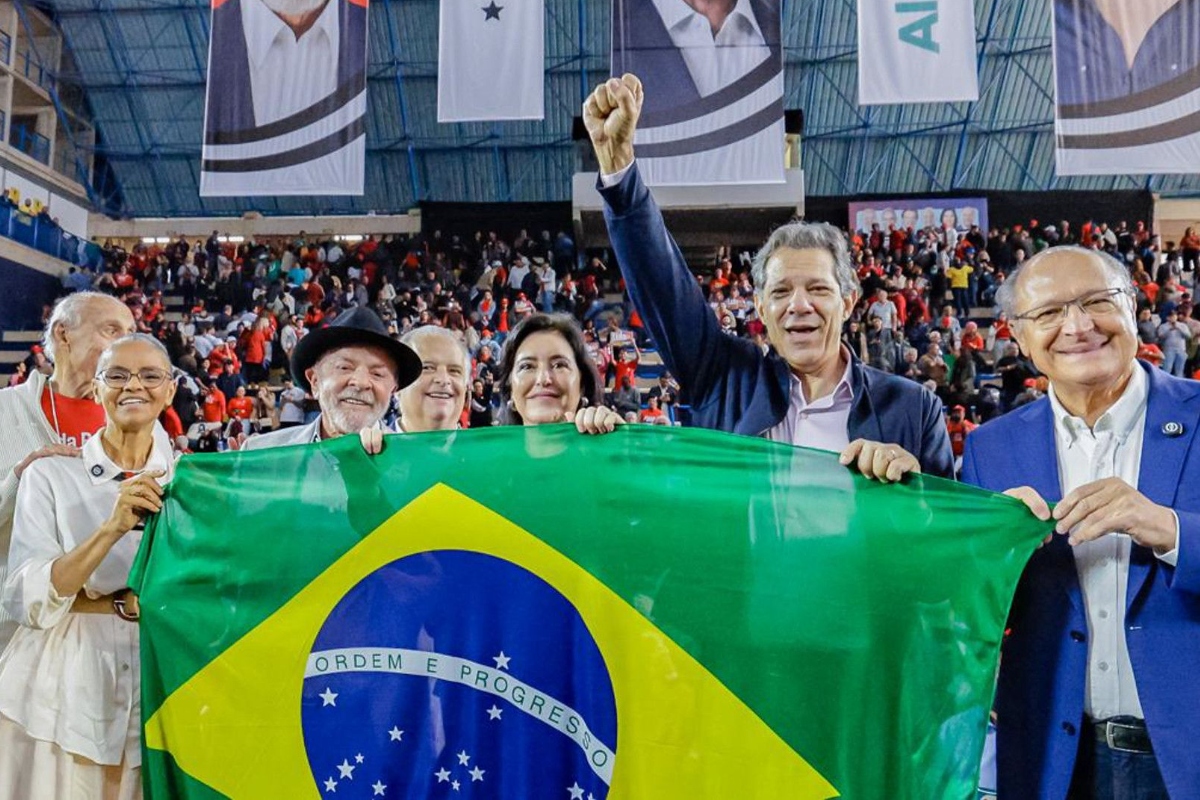 Haddad critica privatizações em SP e diz que Tarcísio "não é cobrado"