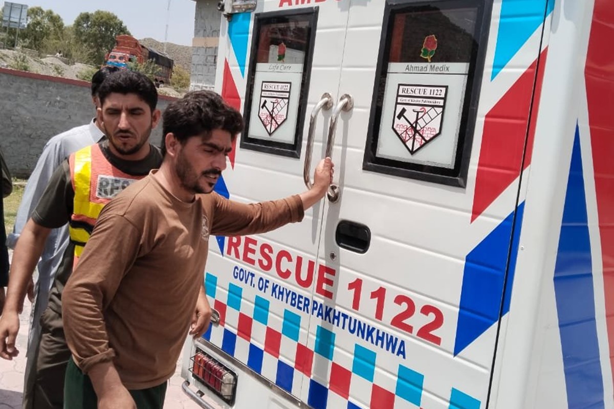 Queda de ônibus em ribanceira deixa ao menos 40 mortos no Paquistão