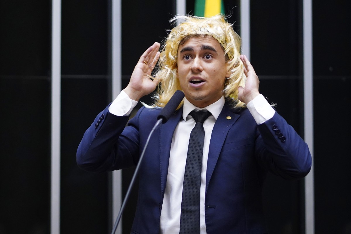 Justiça nega recurso e mantém vitória de Nikolas em caso de transfobia