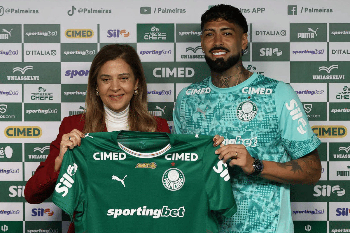 Palmeiras apresenta oficialmente o zagueiro Barboza, ex-Botafogo