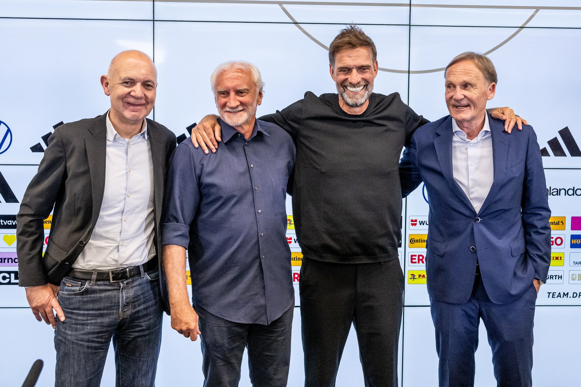 Klopp sobre assumir Alemanha: "Se mexer com minha família, vou embora"