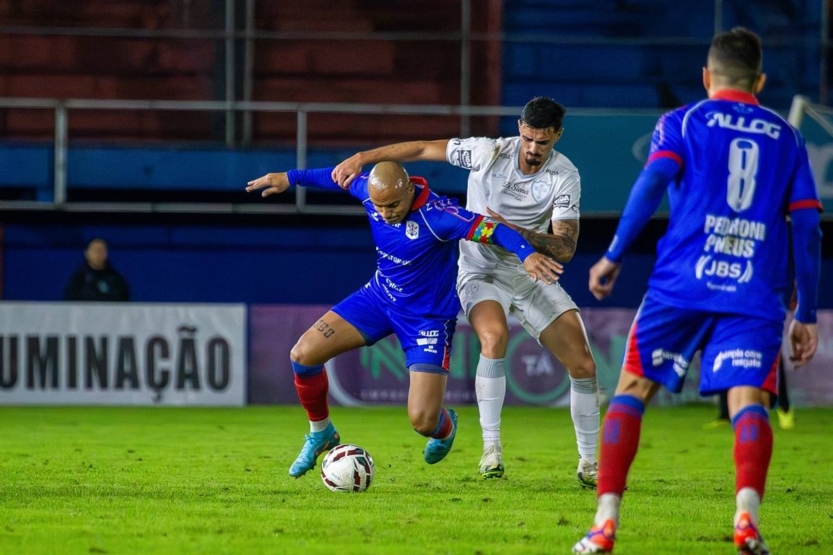 Série D ZeroUm: confira os lances de Marcílio Dias-SC e Portuguesa-SP