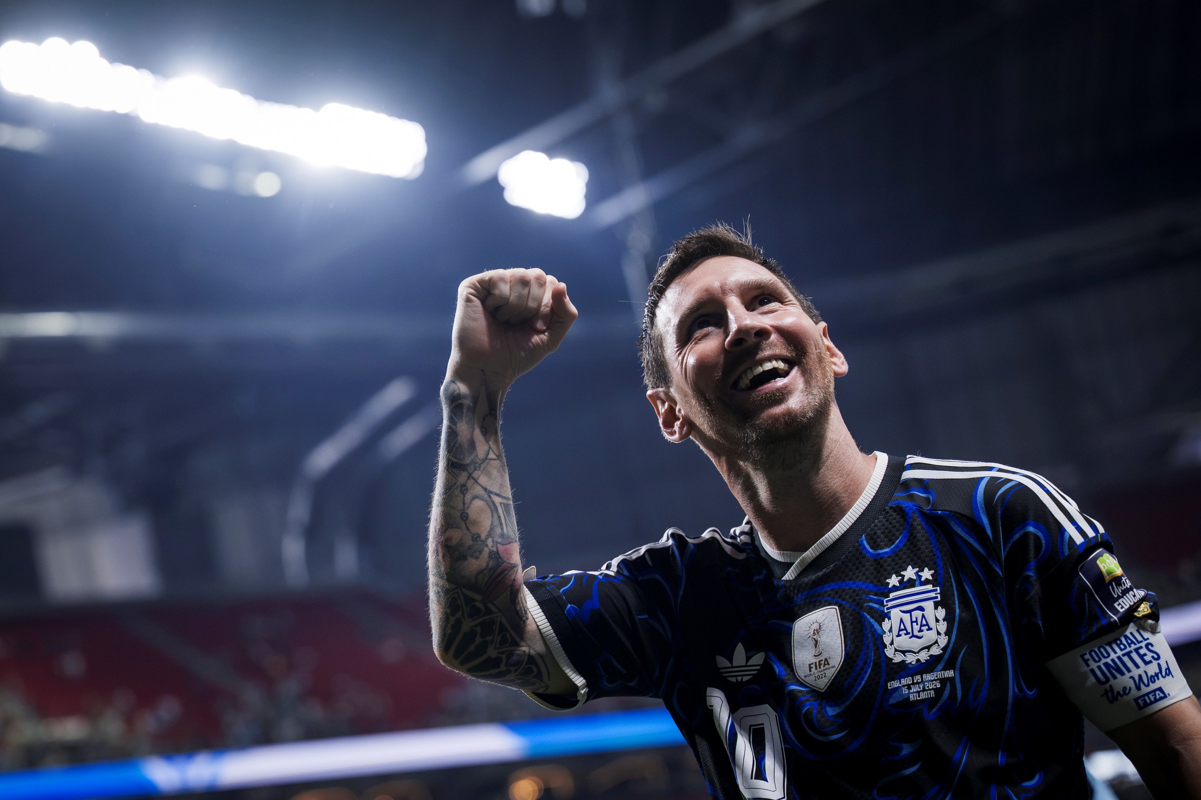 Messi afirma que Inglaterra "não queria mais jogar" após empate