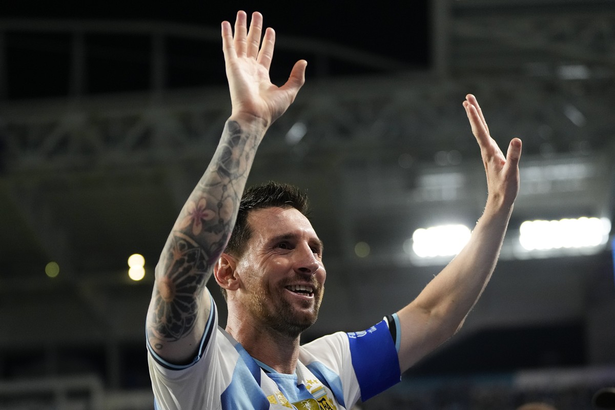 Messi responde a Mbappé e volta a liderar artilharia da Copa; veja lista