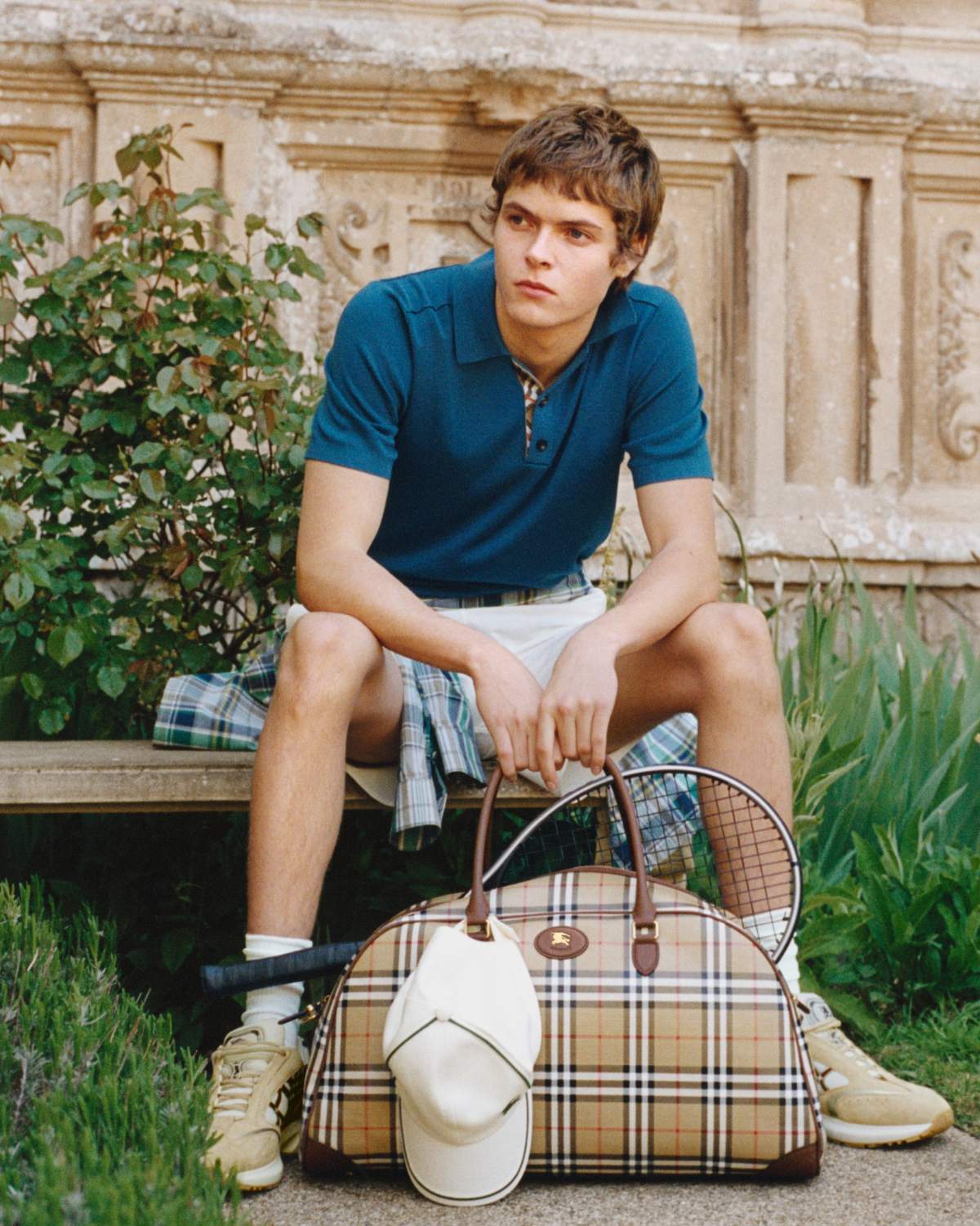 foto com cor. moses martin estrela campanha da burberry - metrópoles