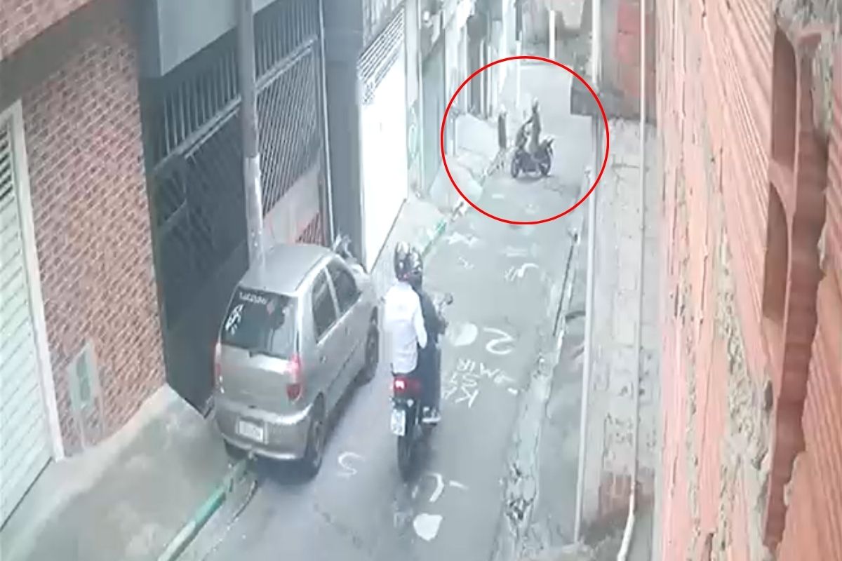 Mulher é baleada na frente do filho em tentativa de roubo a moto