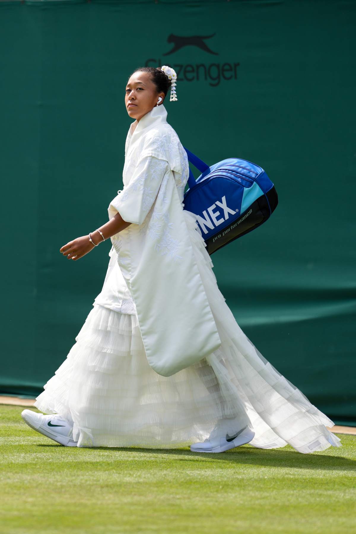 foto com cor. naomi osaka usa look inspirado em kill bill - metrópoles