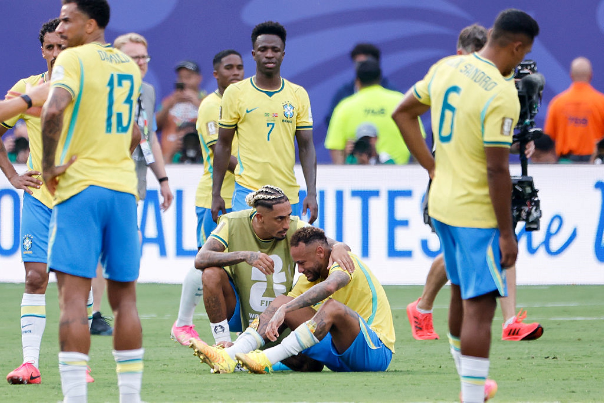 Ancelotti aposta na nova geração e medalhões ficam fora da convocação