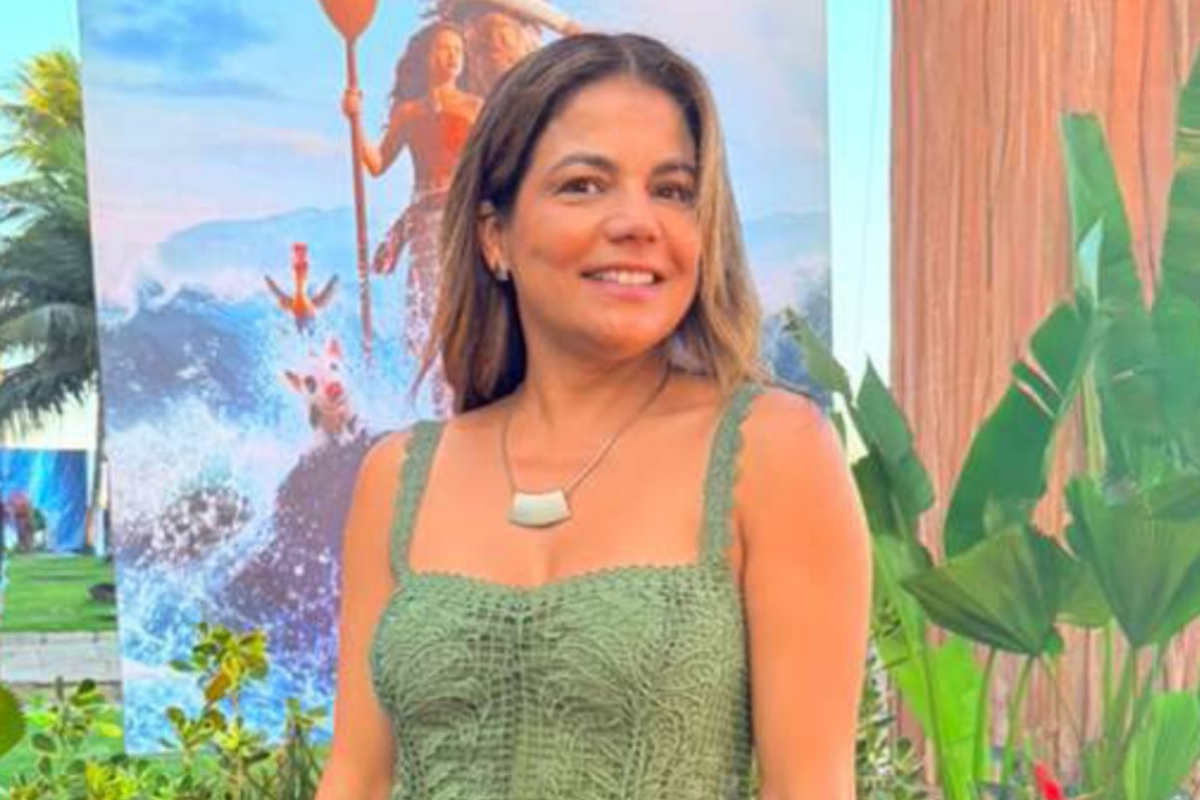 Nívea Stelmann revela que nunca deu beijo técnico em novelas: "Aproveitava"