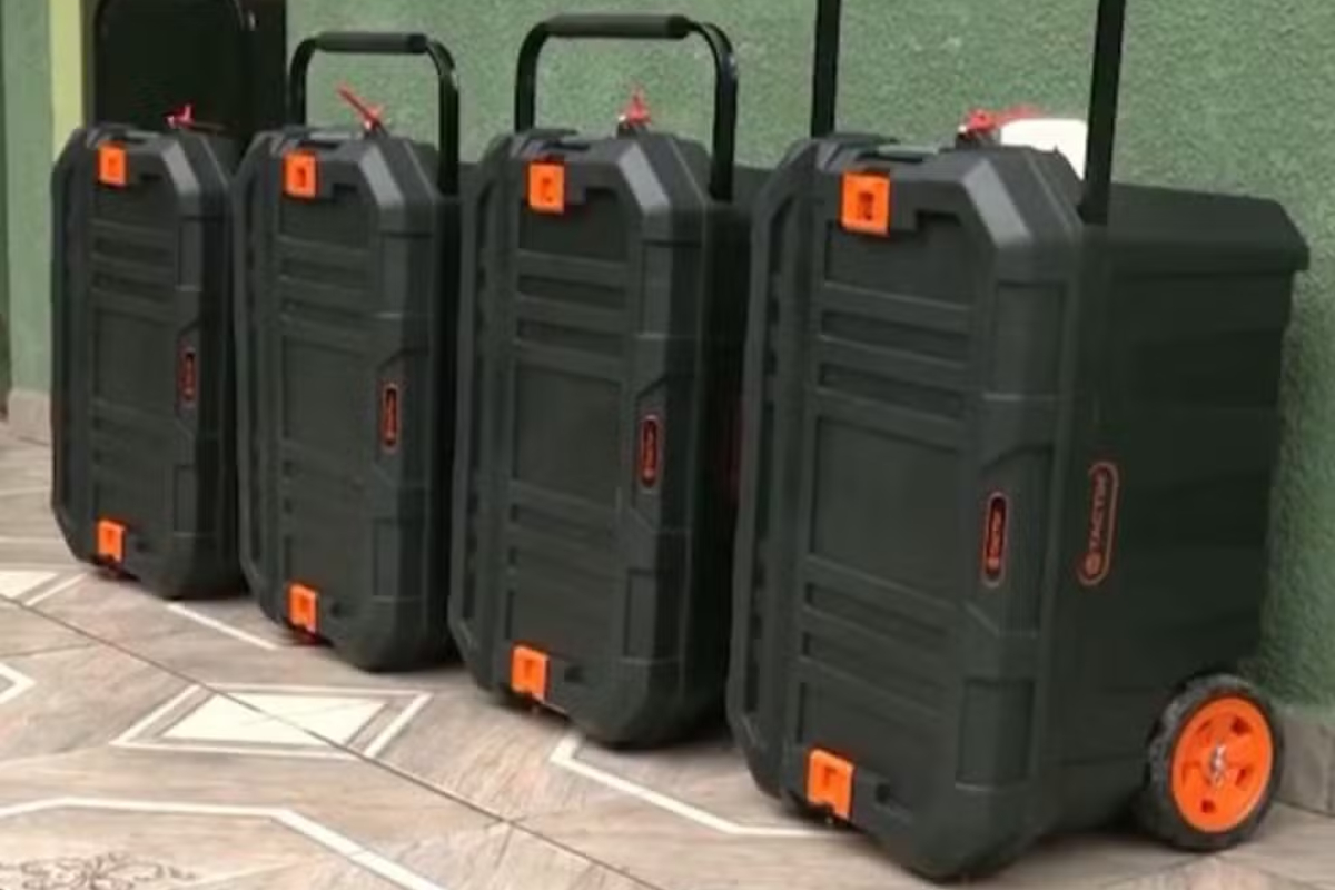 Imagem vinculada ao feed original: Ouro apreendido em jatinho de brasileiro é avaliado em R$ 120 milhões