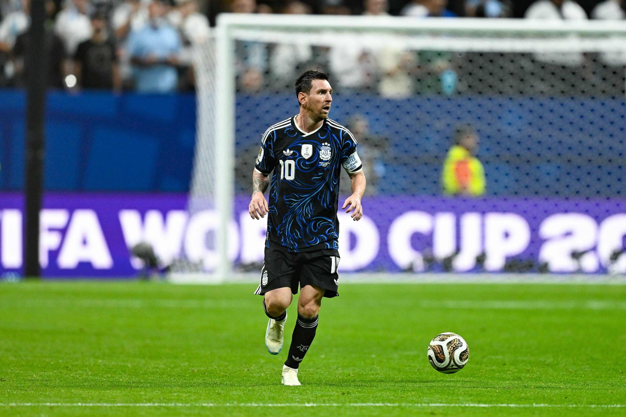 Sem Paredes, Argentina divulga escalação para a final da Copa do Mundo