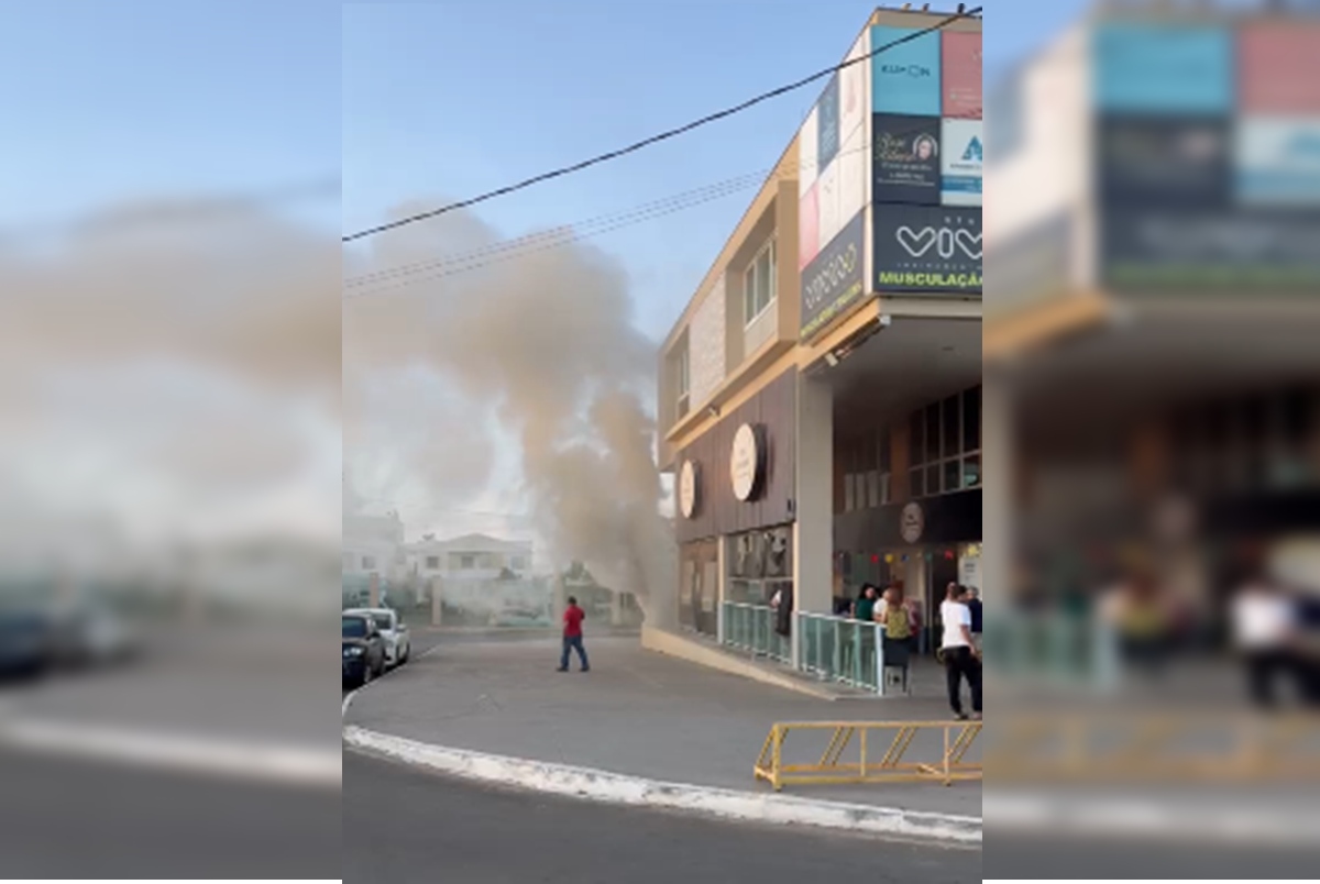 Imagem vinculada ao feed original: Panela com óleo pega fogo e mobiliza bombeiros em padaria no DF