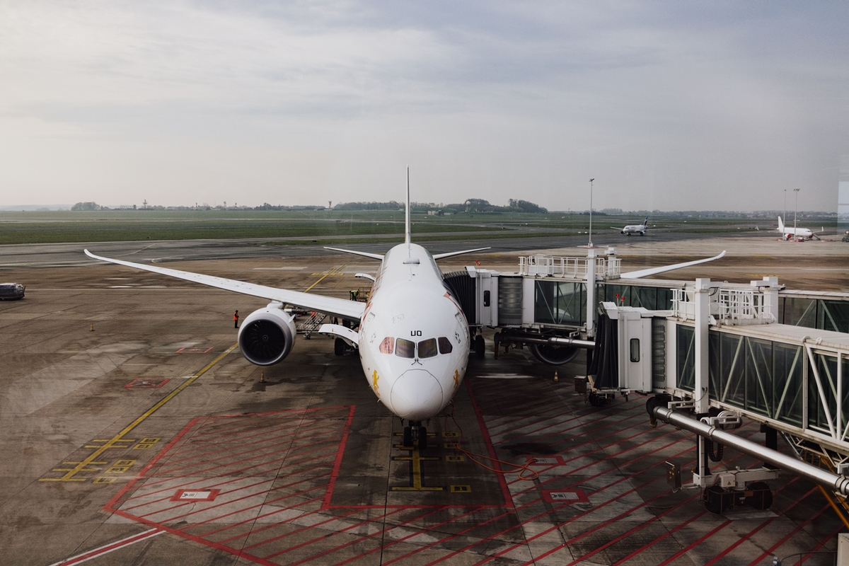 imagem colorida de aeroporto