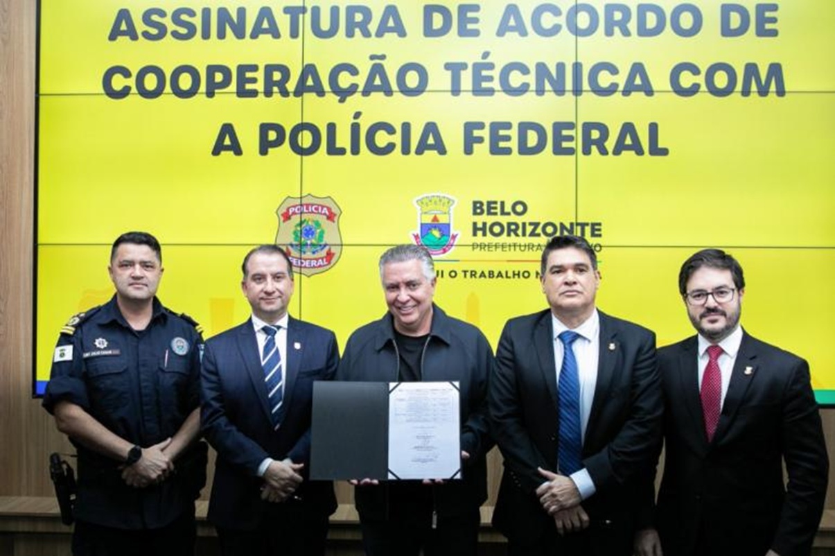 prefeito Álvaro Damião