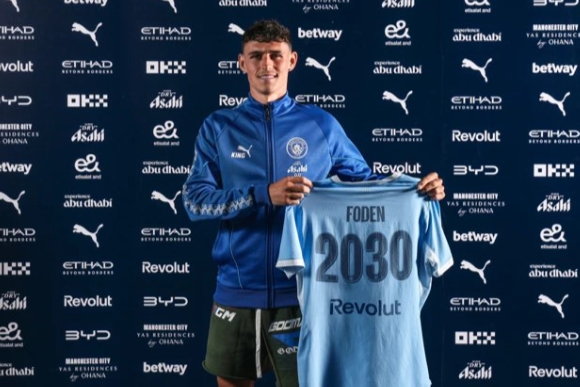 Manchester City anuncia renovação de contrato com Phil Foden até 2030