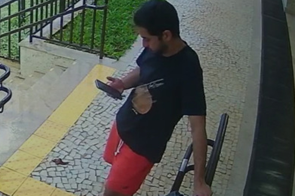 Vídeo mostra última vez que professor foi visto antes de ser morto