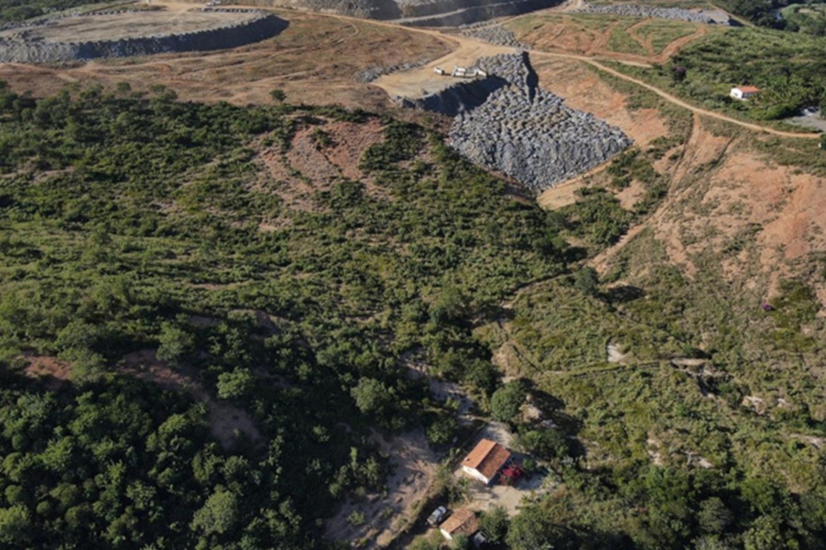MPMG aciona Justiça contra mineradora Sigma para reparação de danos socioambientais