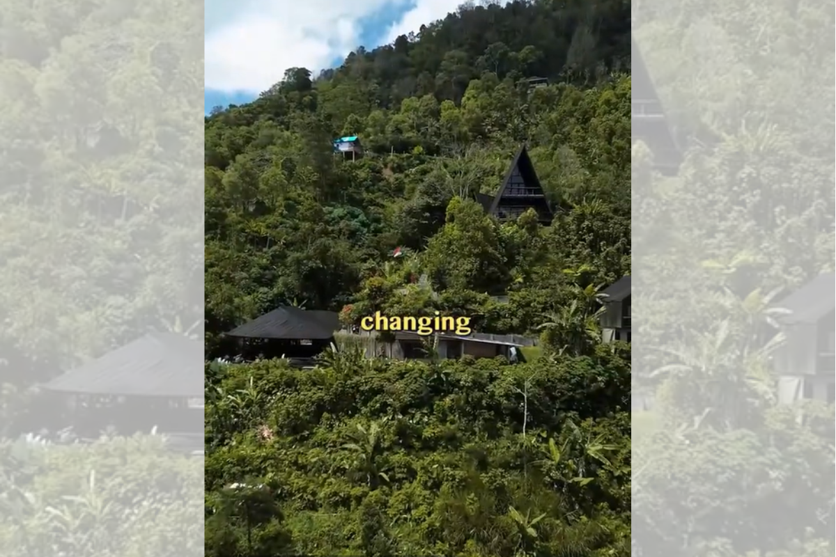 O retiro fica no meio da selva da Indonésia
