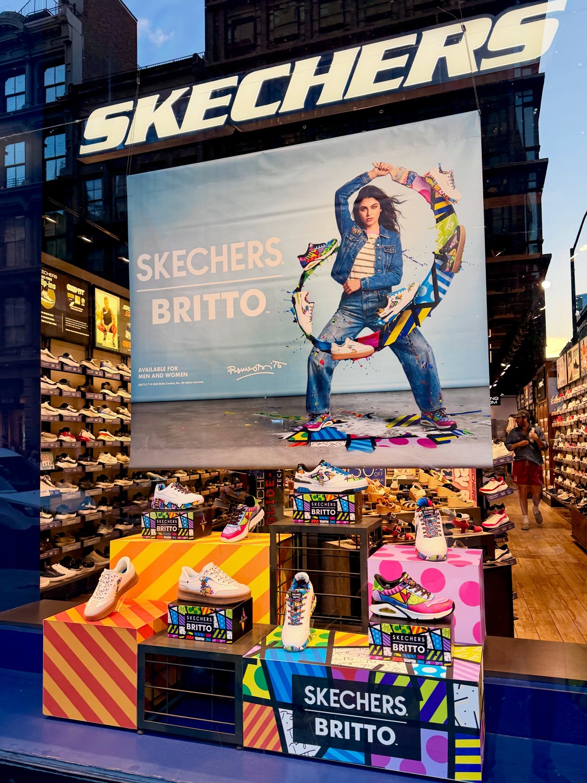 Romero Britto Skechers - Metrópoles 