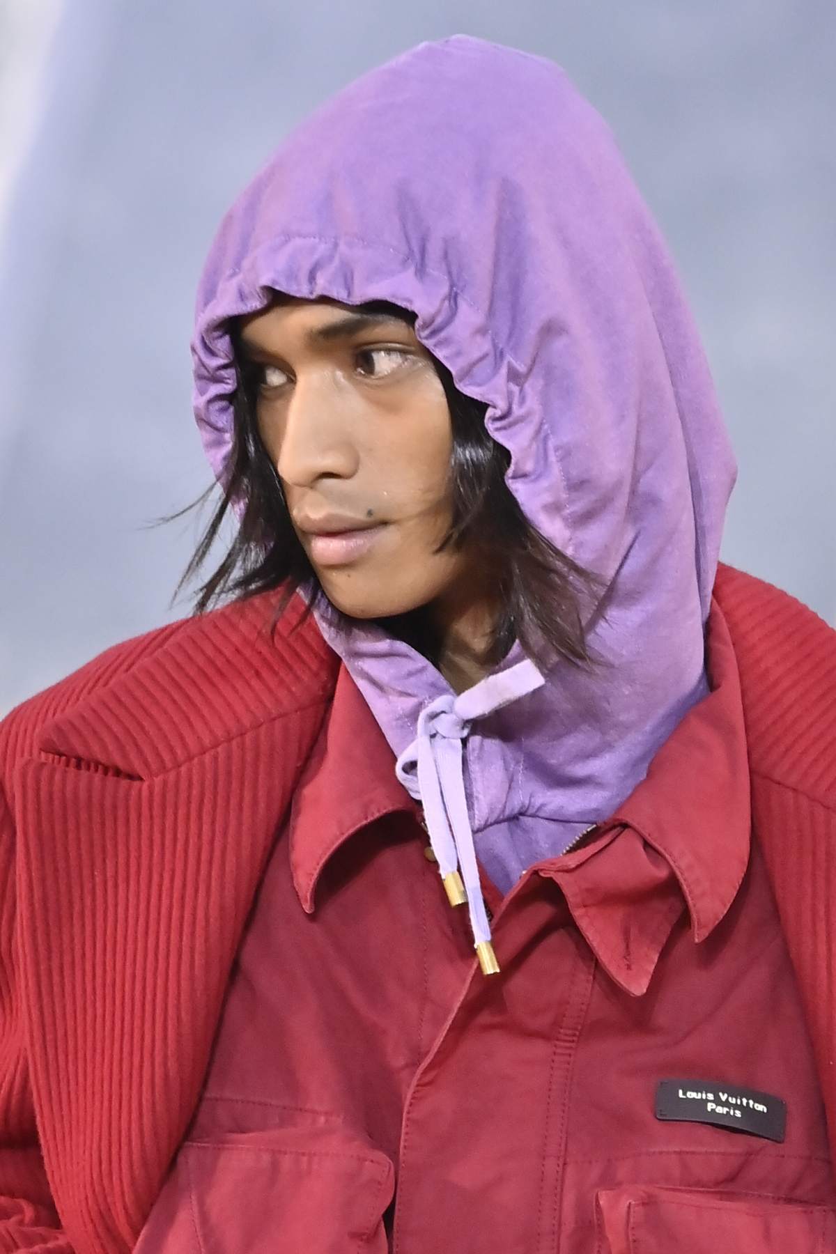 foto com cor. Desfile Louis Vuitton primavera/verão 2027 - metrópoles