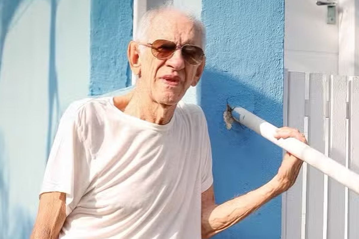 Morre o ator Rui Rezende, o lobisomem de Roque Santeiro, aos 87 anos 12 Rui Rezende aos 87 anos no Rio de Janeiro