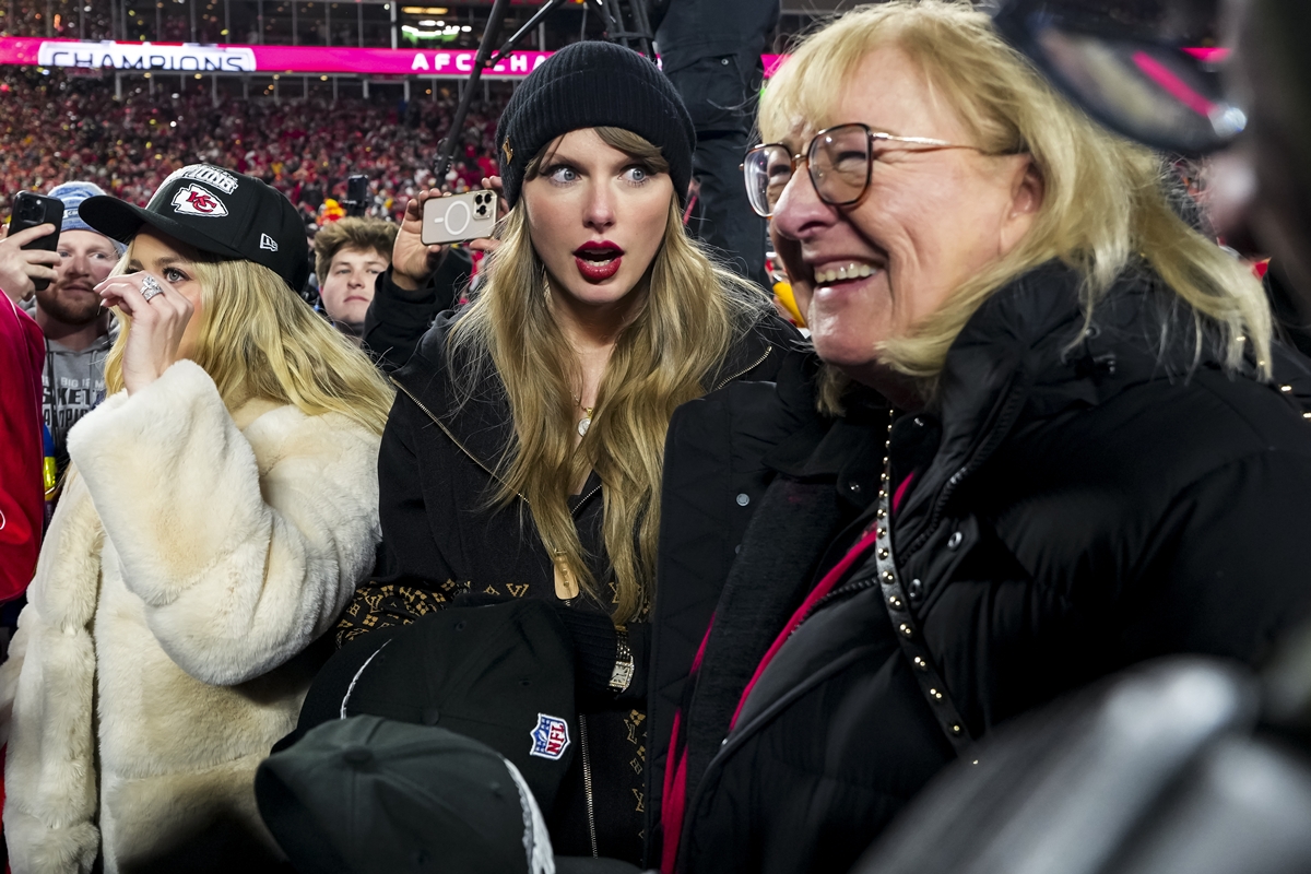 Sogra de Taylor Swift define casamento da artista em uma palavra: "Mágico"