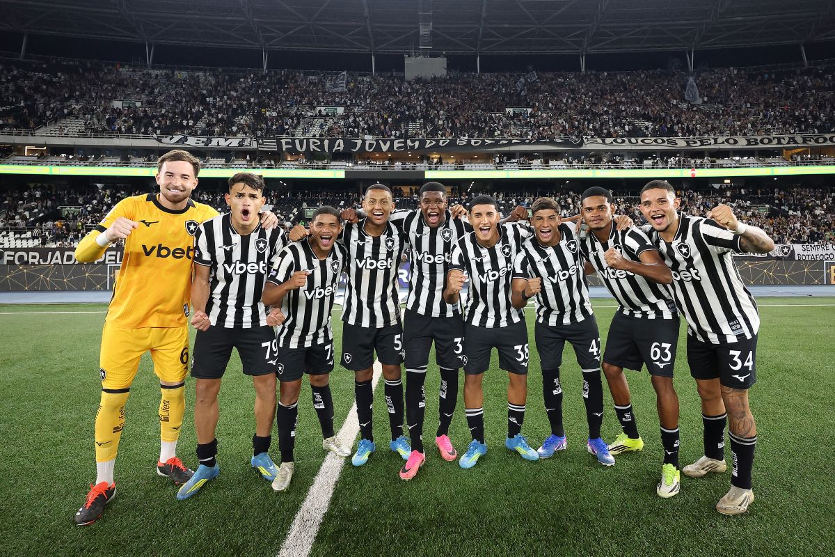 Botafogo x Vitória: saiba onde assistir ao confronto pelo Brasileirão