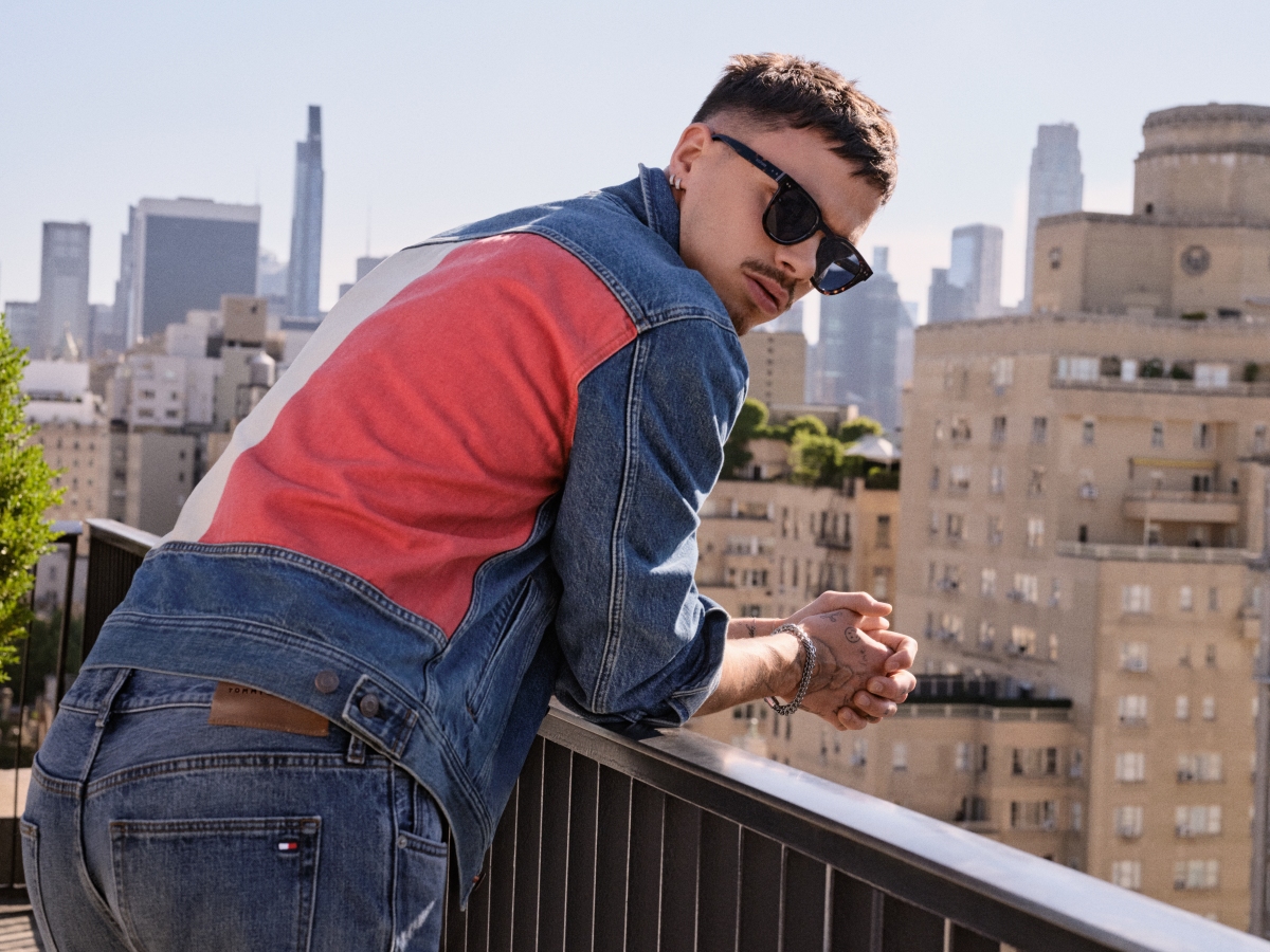 romeo beckham estrela campanha tommy hilfiger - metrópoles