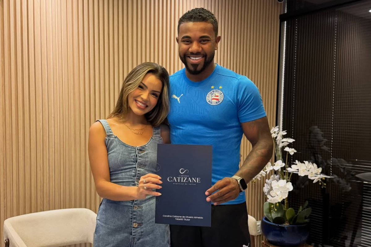 Um mês após assumir namoro, Davi Brito se casa com influenciadora