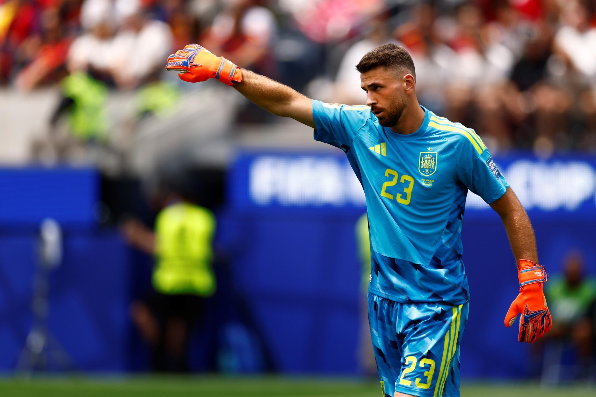Simón bate recorde como goleiro da Espanha há mais tempo sem levar gol
