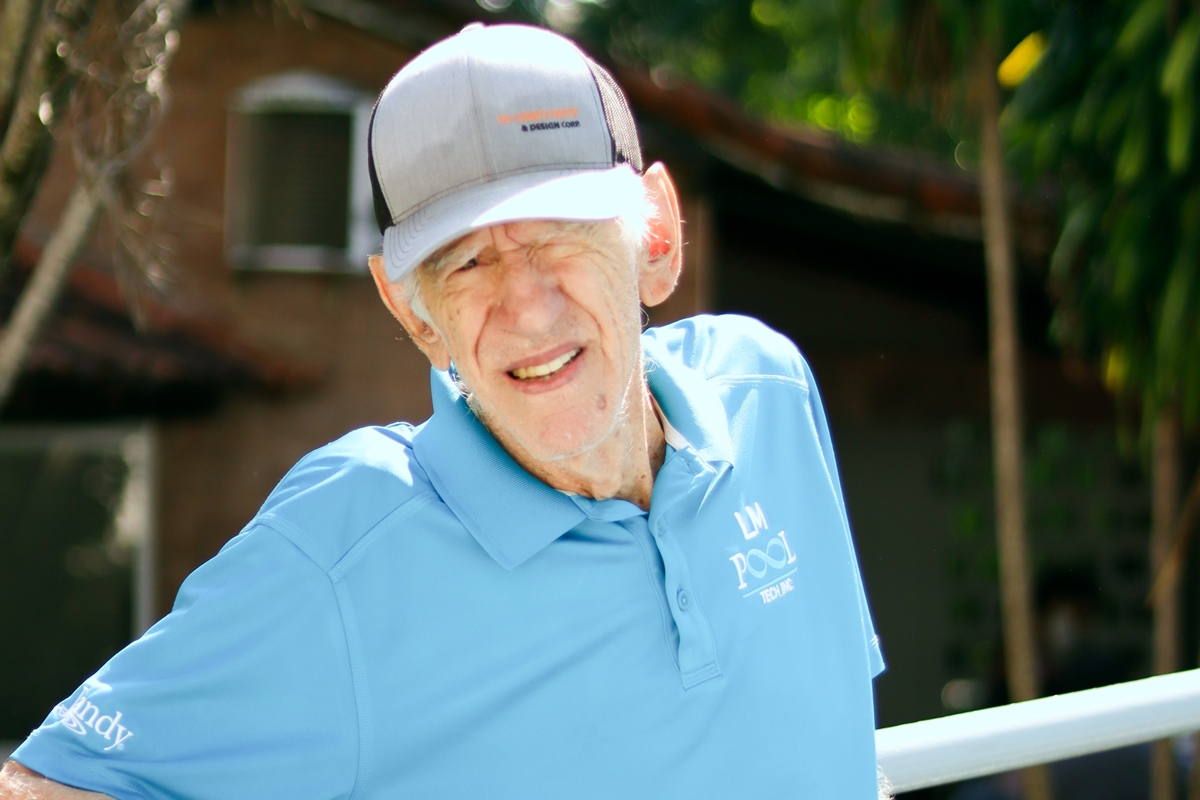 Morre o ator Rui Rezende, o lobisomem de Roque Santeiro, aos 87 anos 14 Rui Rezende em A História de Ana Raio e Zé Trovão